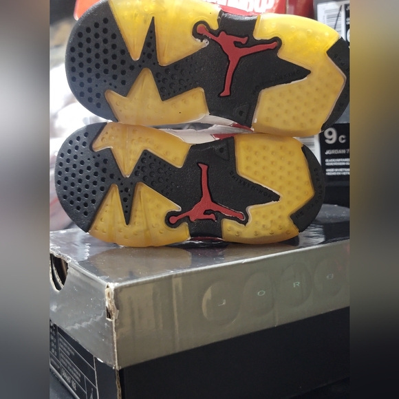 Jordan 6 Retro - Picture 4 of 4